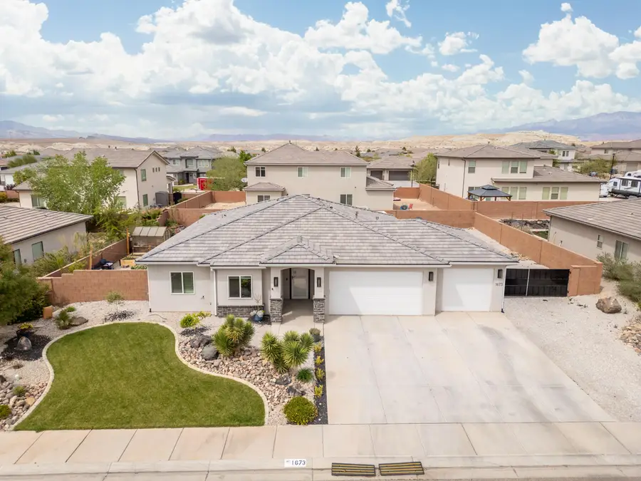 1673 E Mountain Trail, Saint George, UT 84790 - #3
