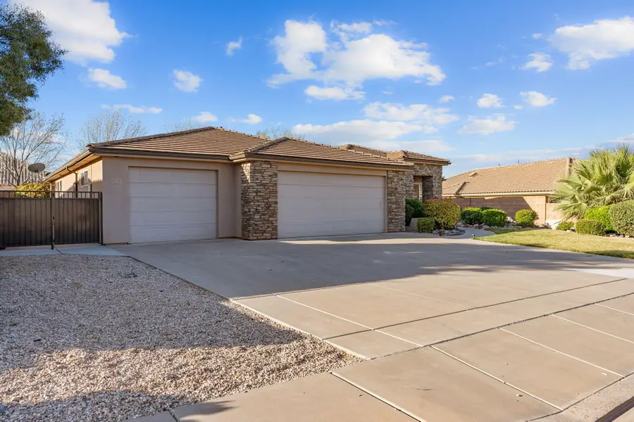 880 E Lori Ln, Washington, UT 84780 - #2