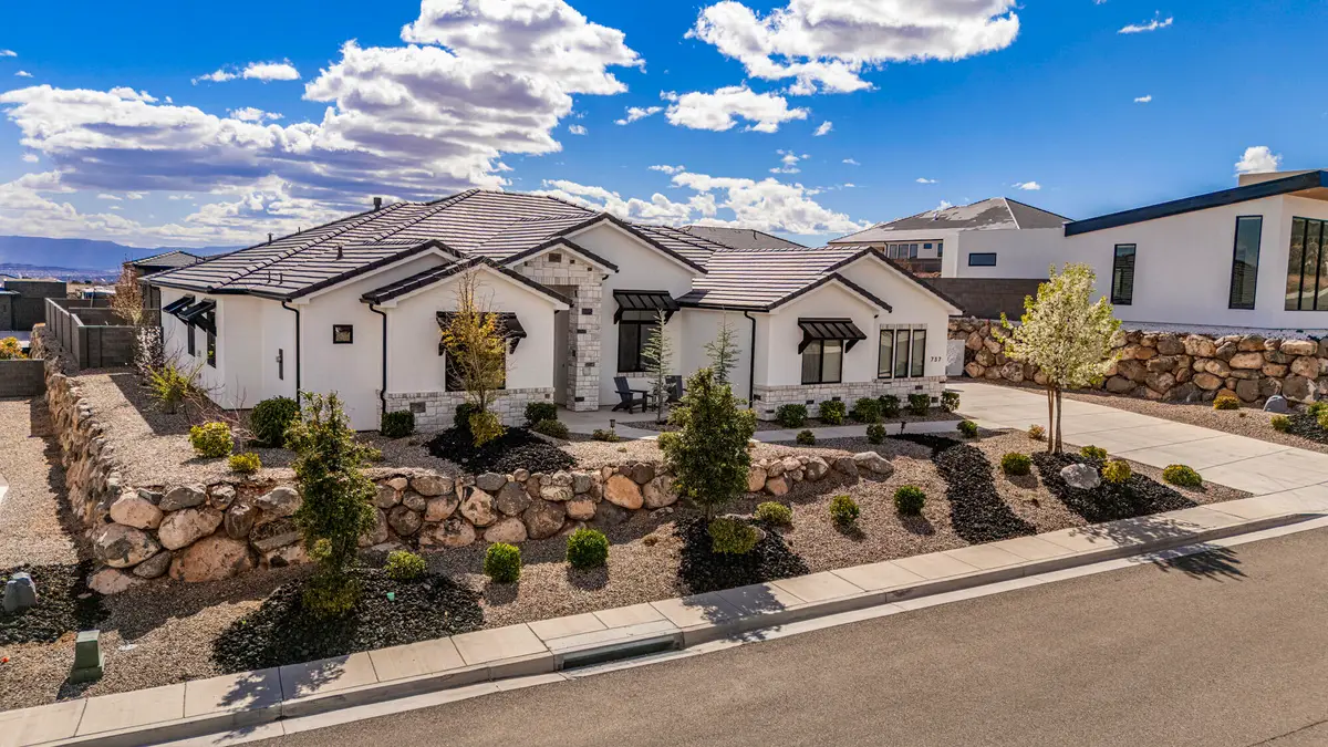 737 W Scenario St, Washington, UT 84780 - #1
