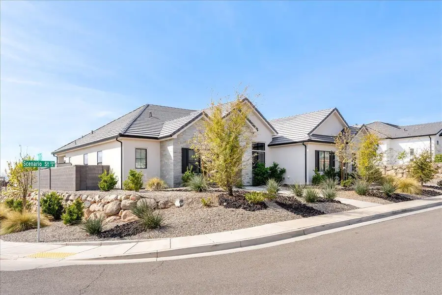 719 W Scenario St, Washington, UT 84780 - #2