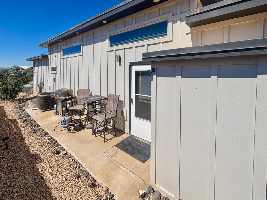 101 Blackrock Rd, Hurricane, UT 84737 - #3