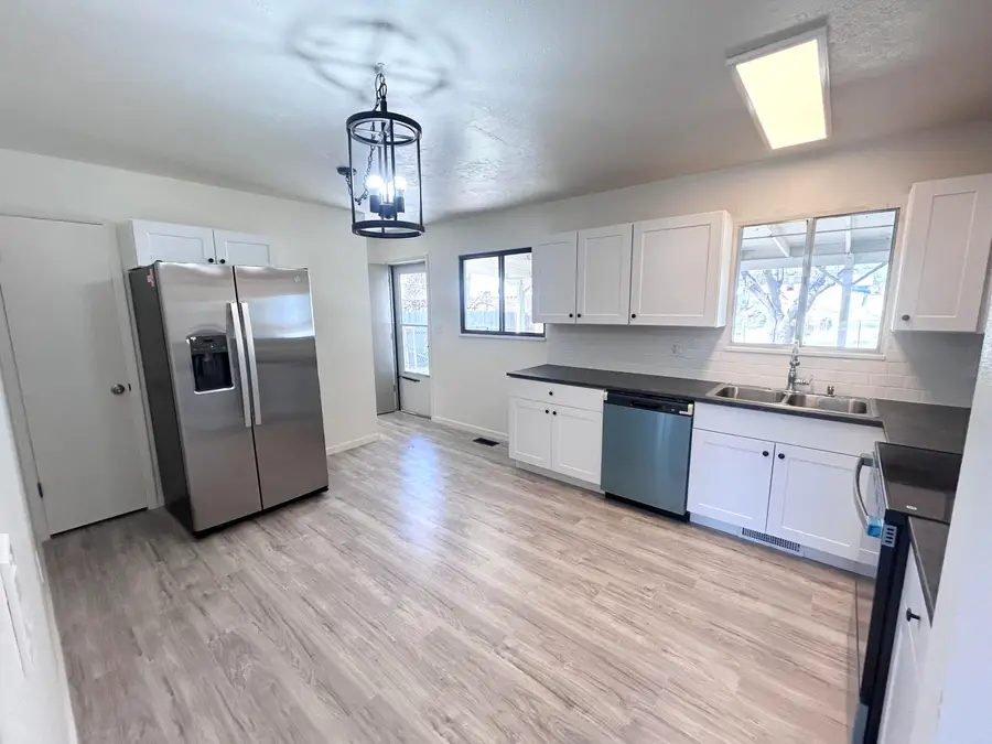 325 N 1500 W, Cedar City, UT 84721 - #2