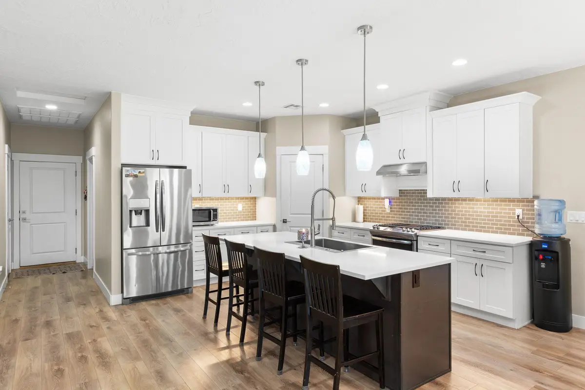 2282 S Pintura Dr, Saint George, UT 84790 - #1