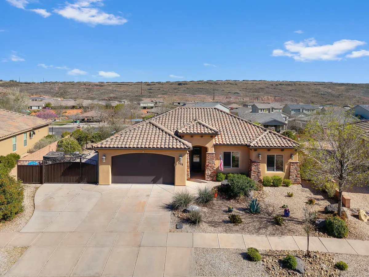 504 N Sugar Plumb Ln, Washington, UT 84780 - #1