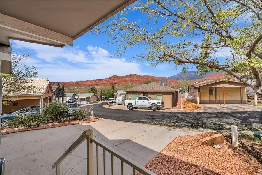 31 Redbluff Dr, Hurricane, UT 84737 - #3