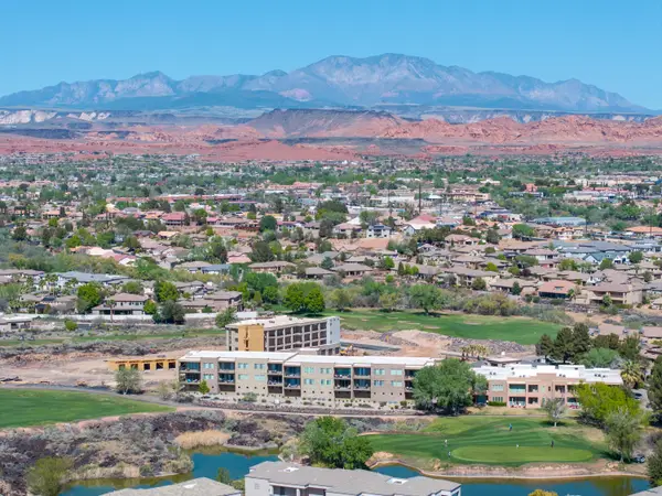 271 N Country Ln #B19, St George, UT 84770