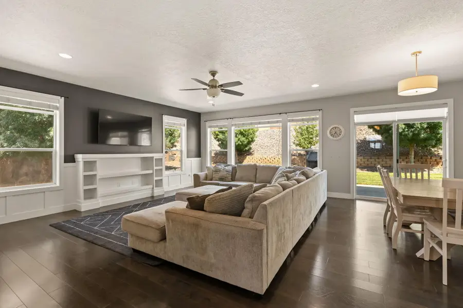 1205 E Nazareth Dr S, Washington, UT 84780 - #2