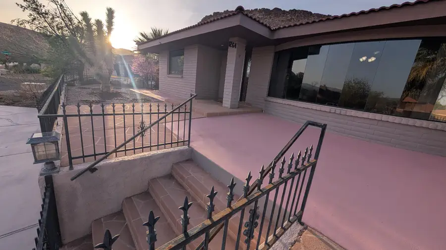 1264 W Bloomington Dr N, Saint George, UT 84790 - #3