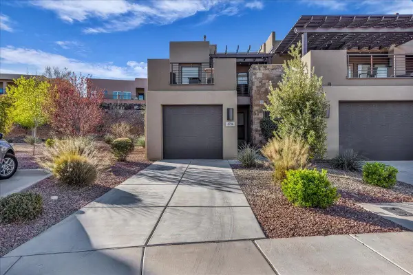 4796 N Winged Foot Dr, St George, UT 84770