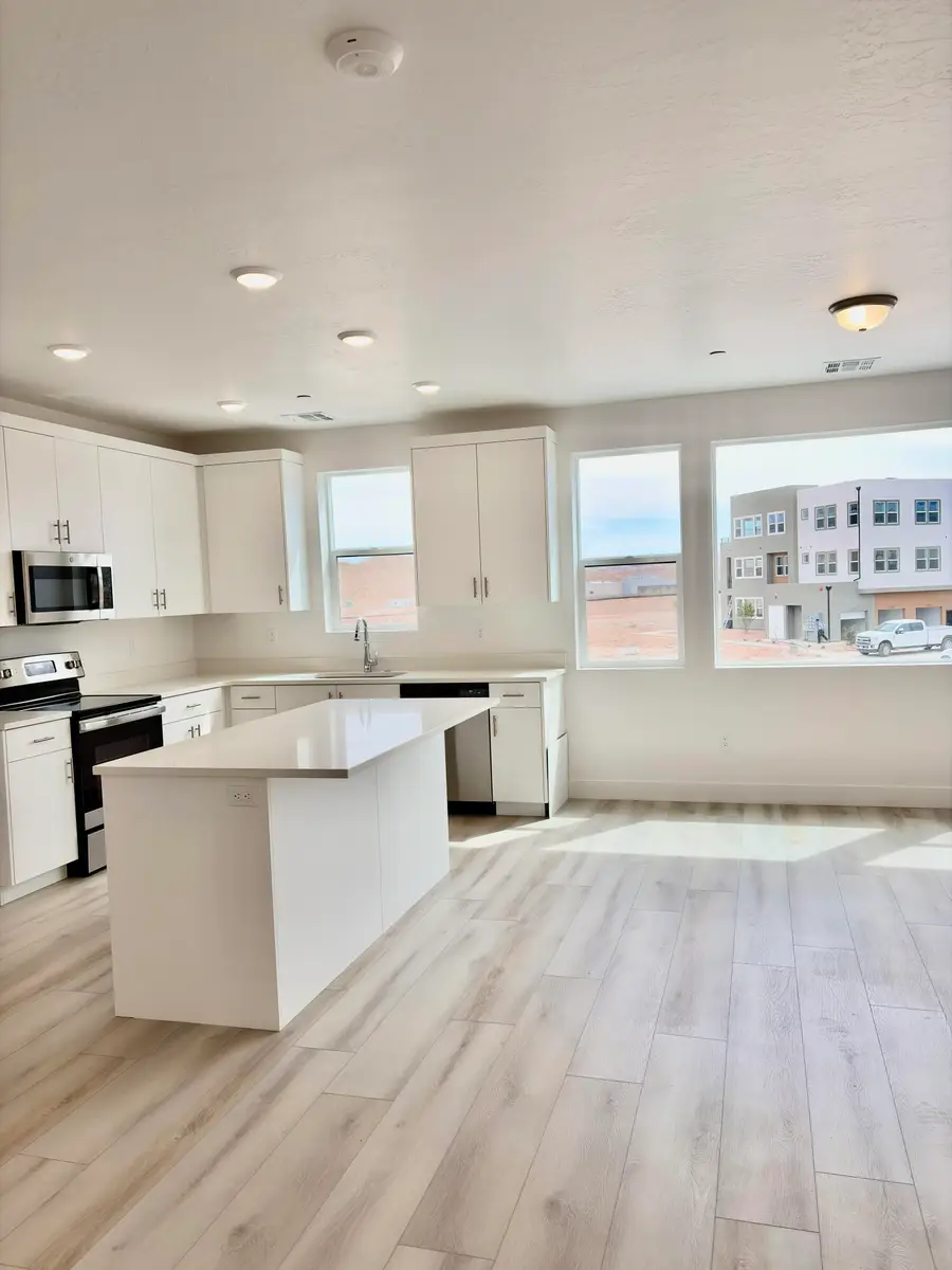 5599 S Carnelian Parkway #104, Saint George, UT 84790 - #3
