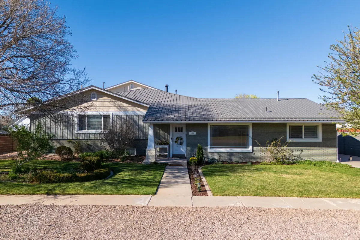 130 W 100 St, Enterprise, UT 84725 - #1