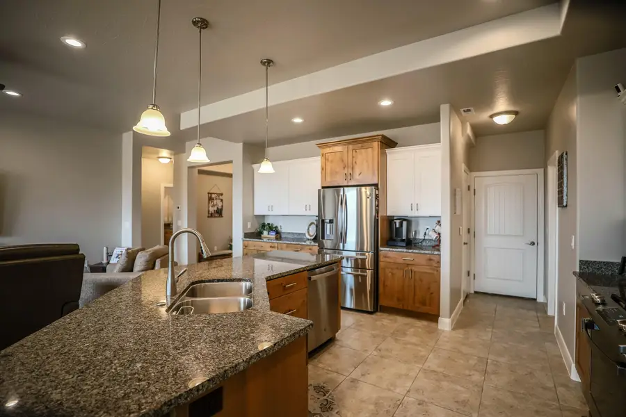 1930 N Creek Side Ct, Washington, UT 84780 - #3