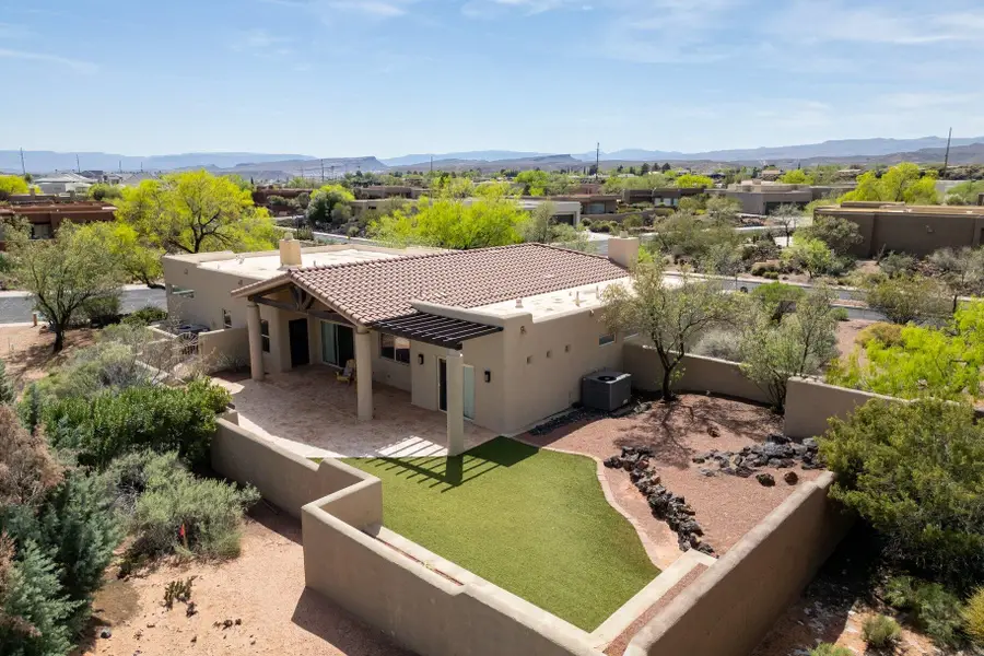 30 Bedrock Cir, Santa Clara, UT 84765 - #2