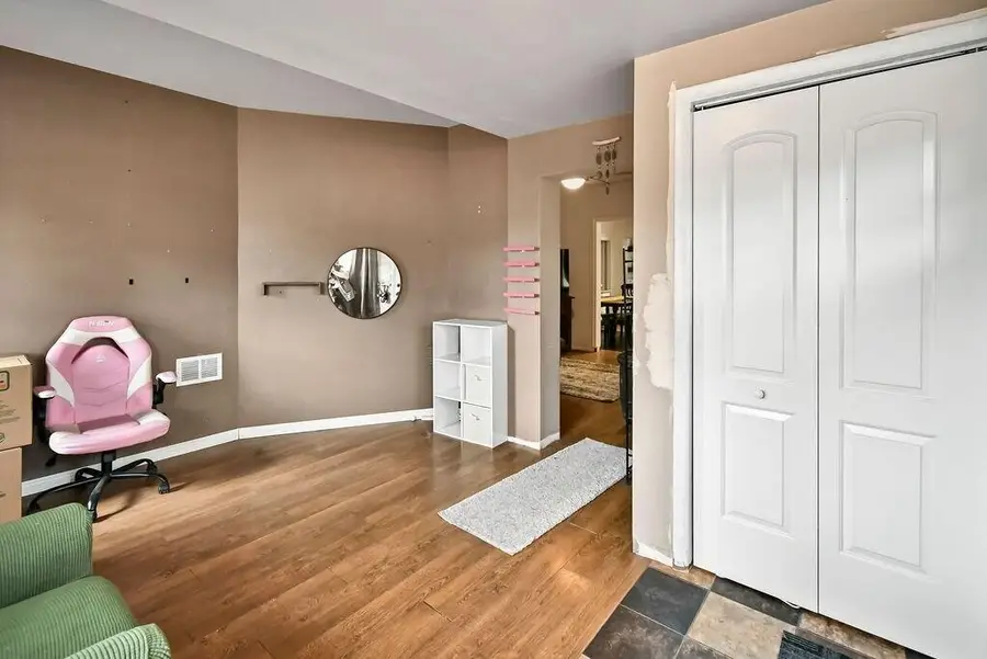 215 N Main St, Glenwood, UT 84730 - #3