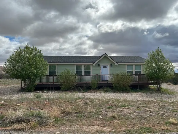 255 S 800, Escalante, UT 84726