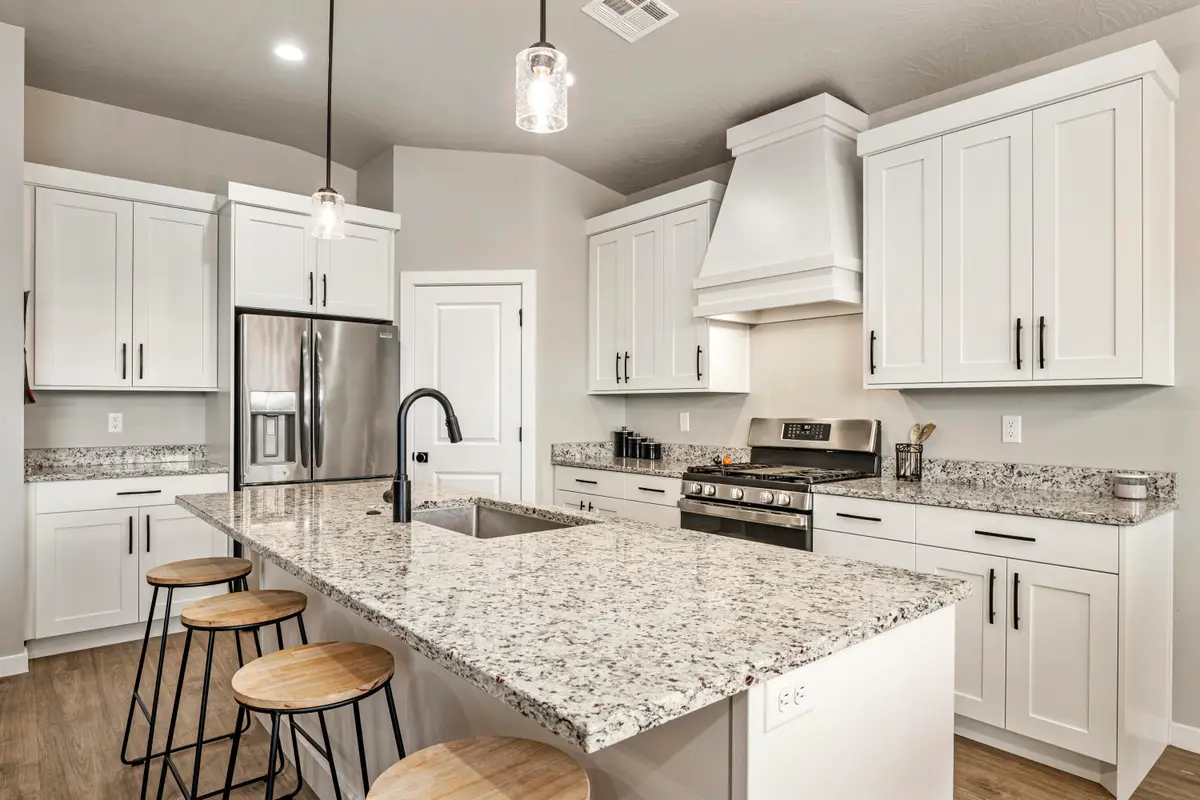 3063 W 625 N, Hurricane, UT 84737 - #1