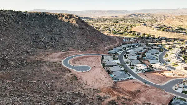 1658 Schrund Cir, St George, UT 84790