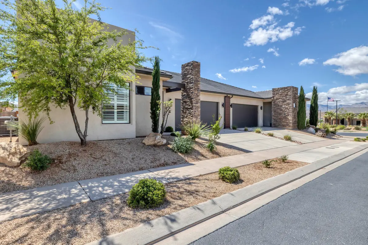 1189 W Floyd Dr, Saint George, UT 84790 - #1