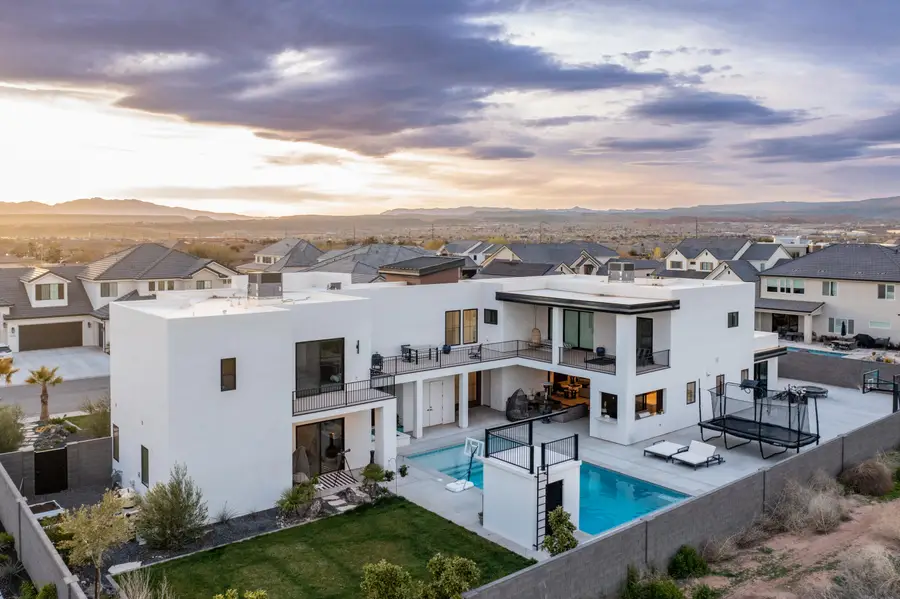 3287 S Stamsund Ln, Washington, UT 84780 - #3