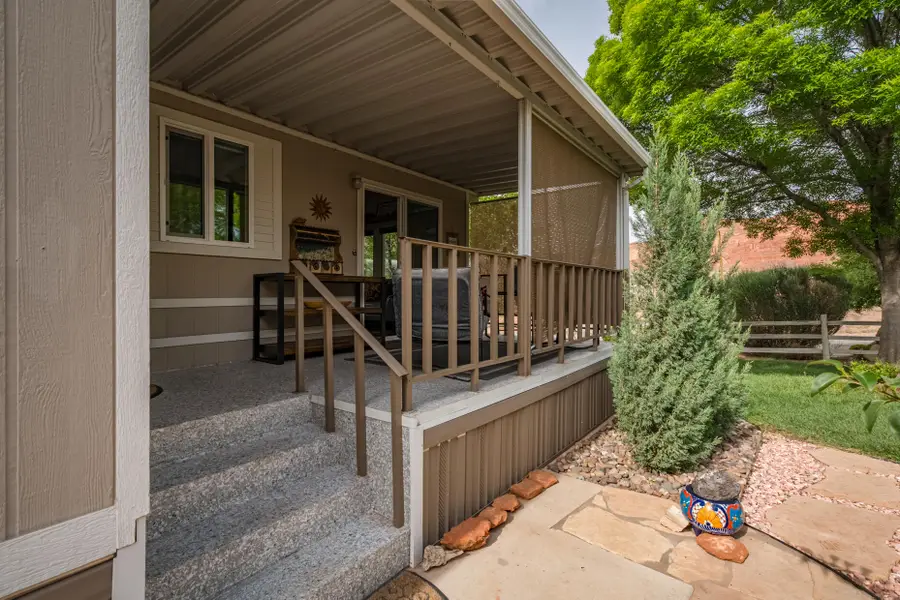 5 Scenic Cir, Hurricane, UT 84737 - #2