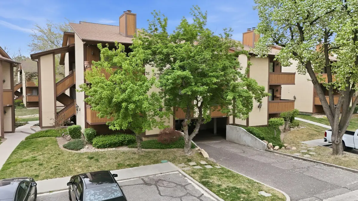 6869 Countrywoods Cir #8D, Midvale, UT 84047 - #1