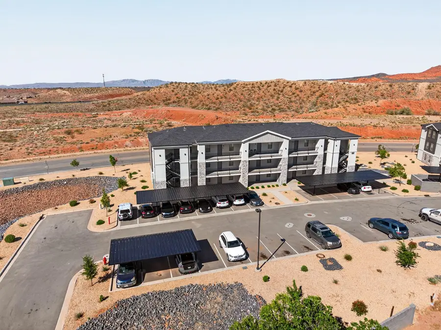 133 N Rock Canyon St #J301, Hurricane, UT 84737 - #2