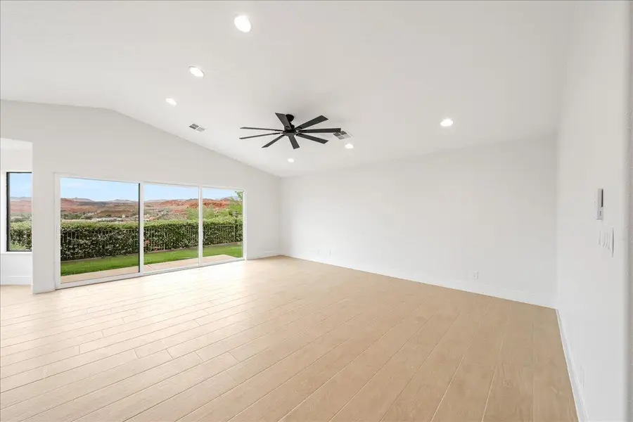 872 W 680 N, Saint George, UT 84770 - #2