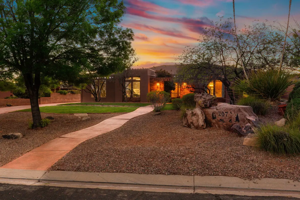 207 N Painted Hills Dr, Ivins, UT 84738 - #1