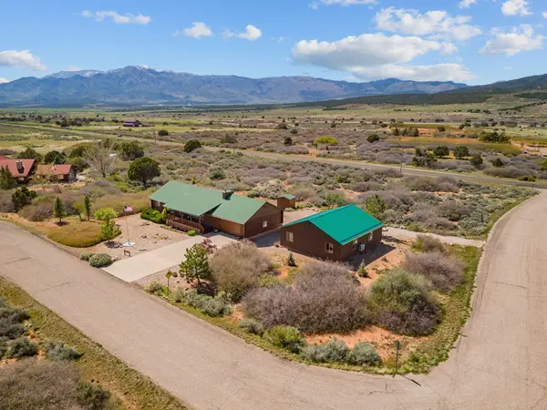 921 W Chu Wi Path, New Harmony, UT 84757