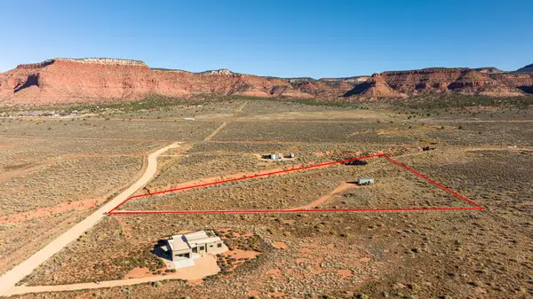 1555 Lost Spring Dr, Kanab, UT 84741