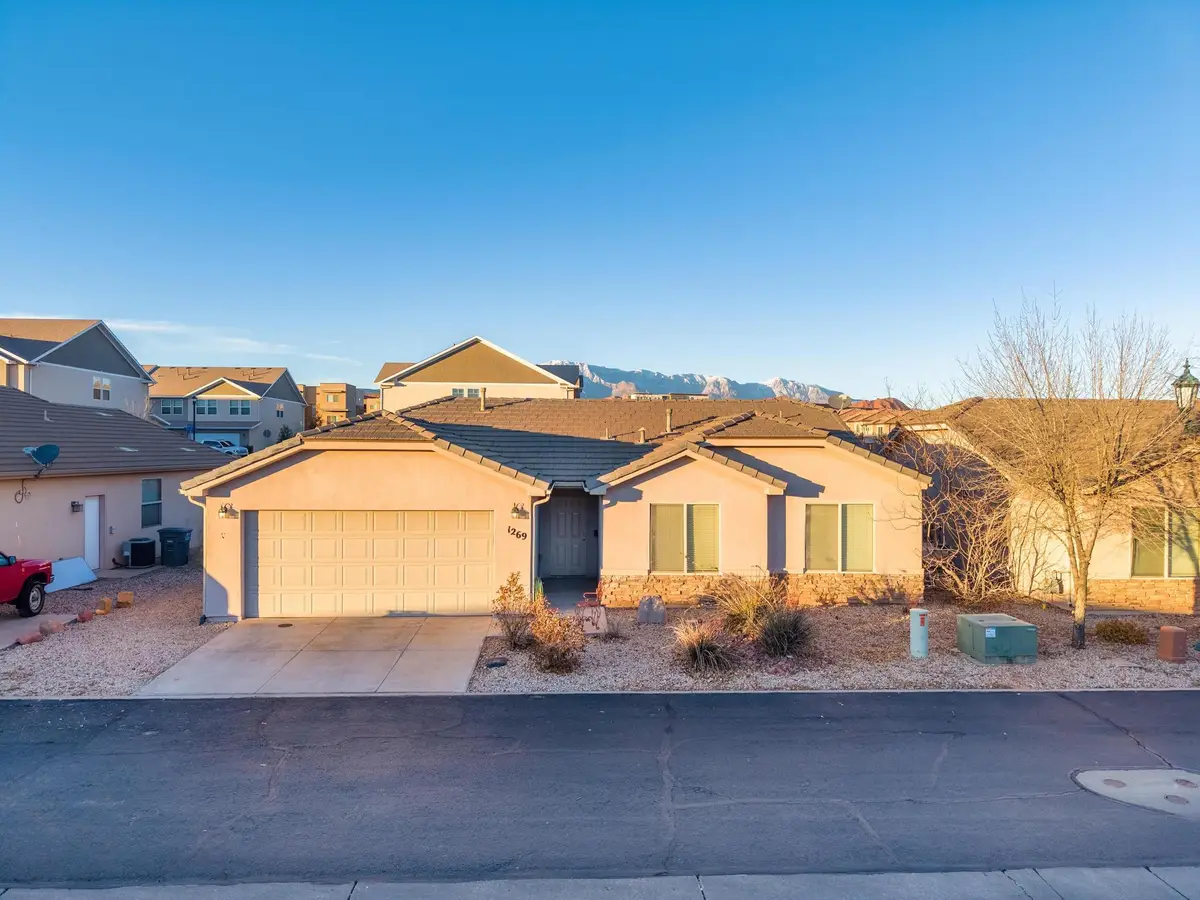 1269 E Pine Valley St, Washington, UT 84780 - #1