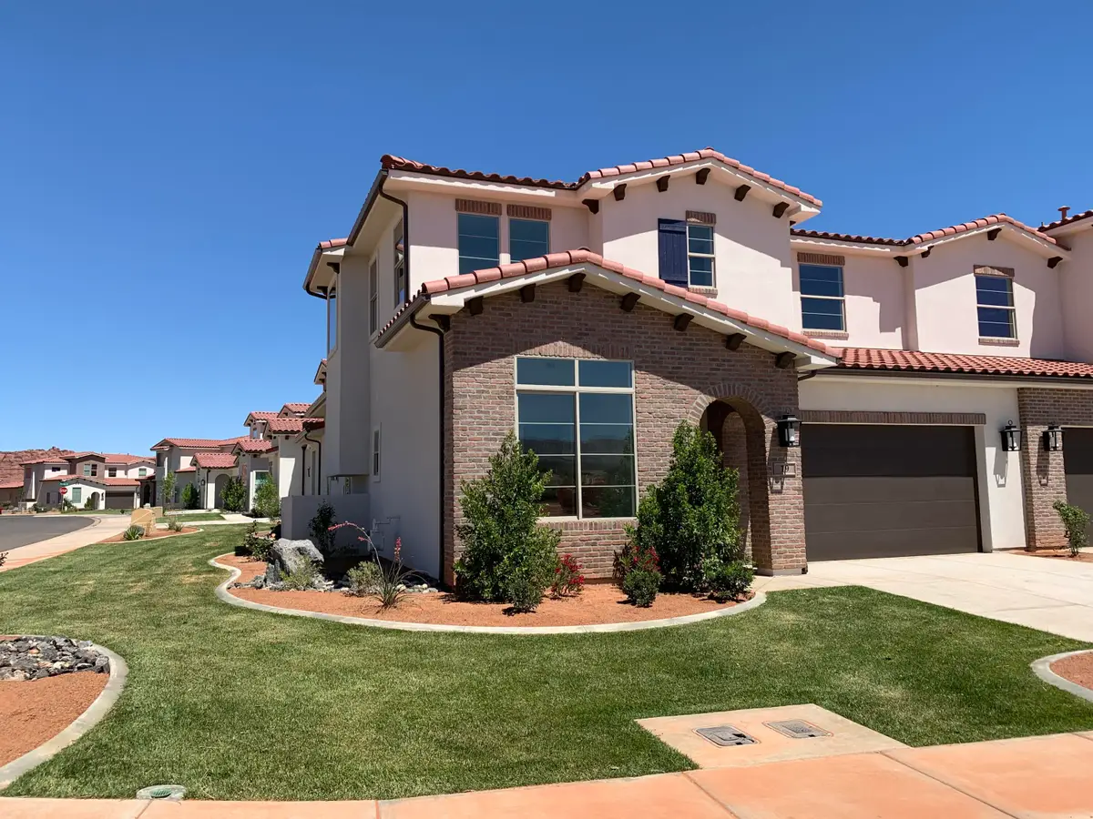 3780 Arcadia Dr #19, Santa Clara, UT 84765 - #1