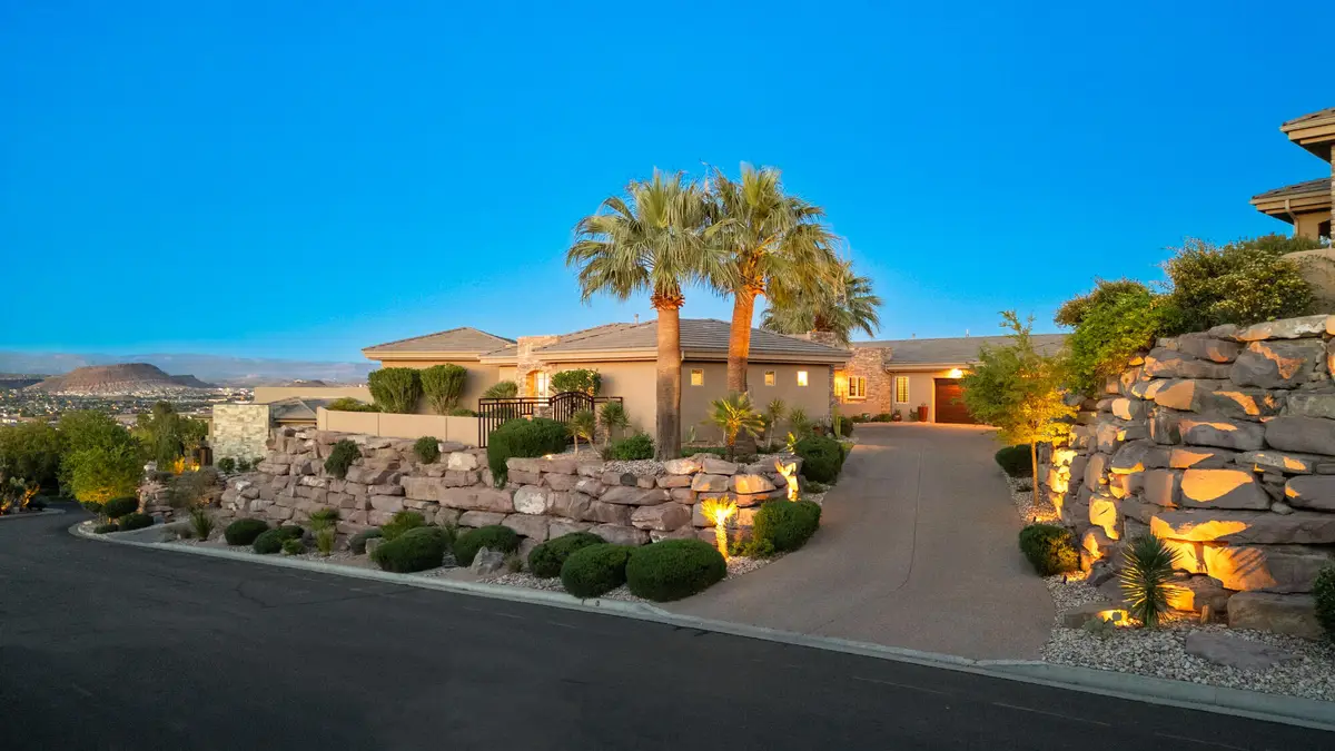 1815 S Paragon Dr, Saint George, UT 84790 - #1