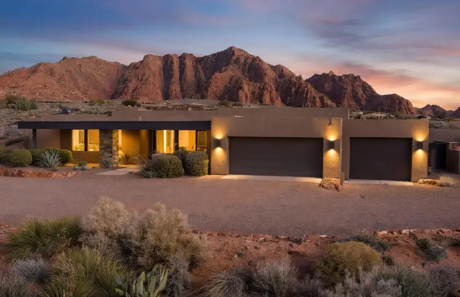 1748 N Cochise Dr, Ivins, UT 84738 - #2