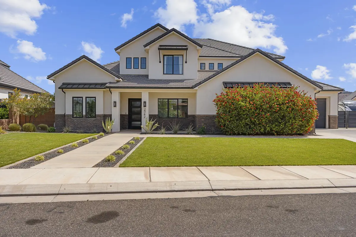 2542 E Arbor Dr, Saint George, UT 84790 - #1