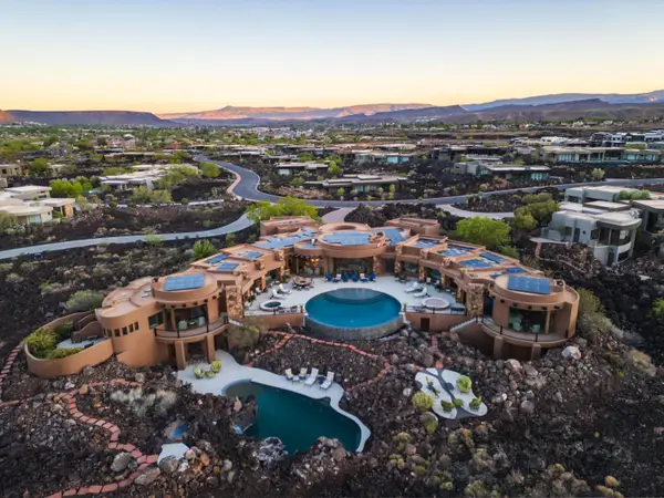 2248 N Tacheene Dr, St George, UT 84770