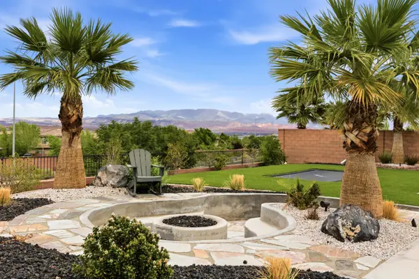 3694 S Jessamine Dr, St George, UT 84790