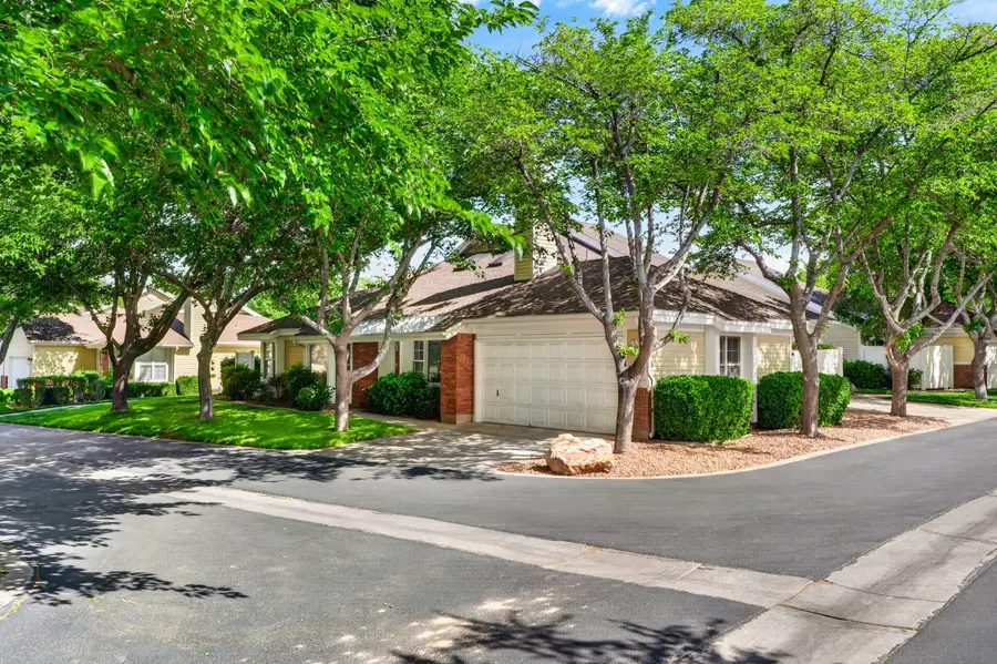 845 N Valley View Dr #102, Saint George, UT 84770 - #3