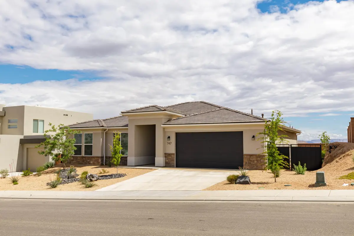 747 Mincio Dr, Saint George, UT 84770 - #1