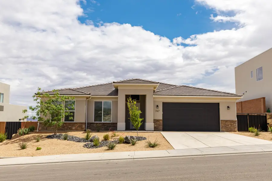 747 Mincio Dr, Saint George, UT 84770 - #3