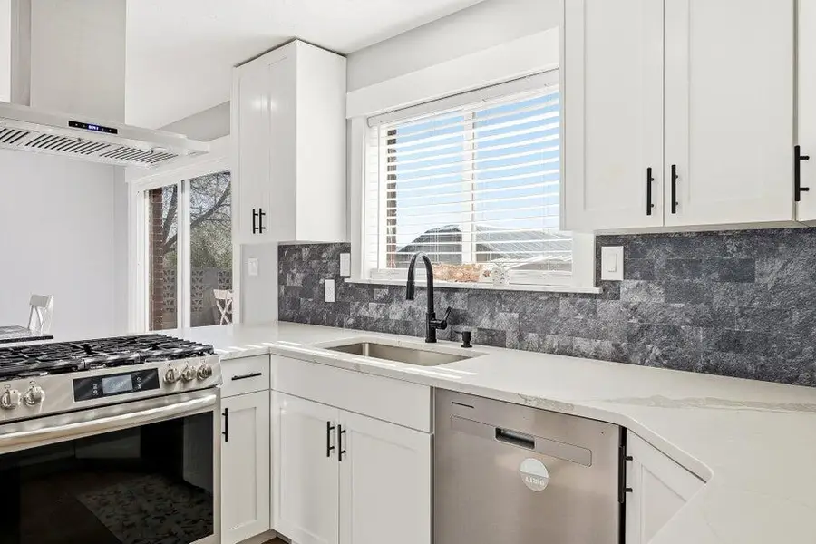 119 S 300 West St, Milford, UT 84751 - #3