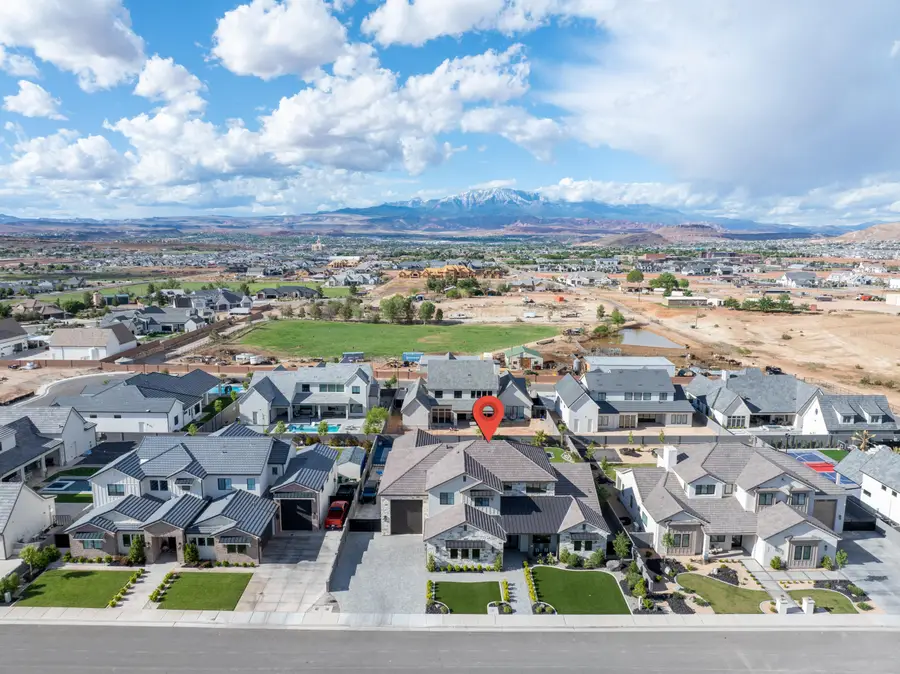 3381 E Seegmiller Dr, Saint George, UT 84790 - #2