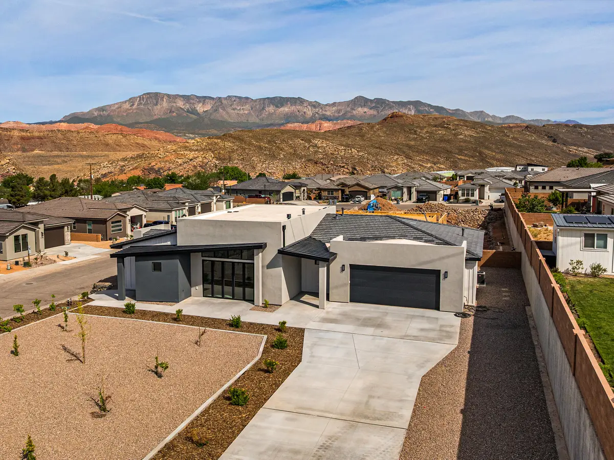 156 N 3670, Hurricane, UT 84737 - #1