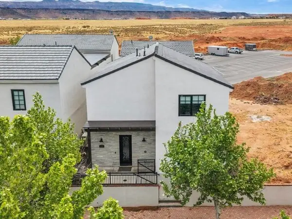 1559 S Regent Park Rd, Hurricane, UT 84737