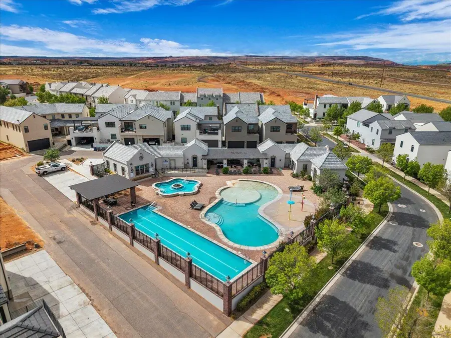 1559 S Regent Park Rd, Hurricane, UT 84737 - #3