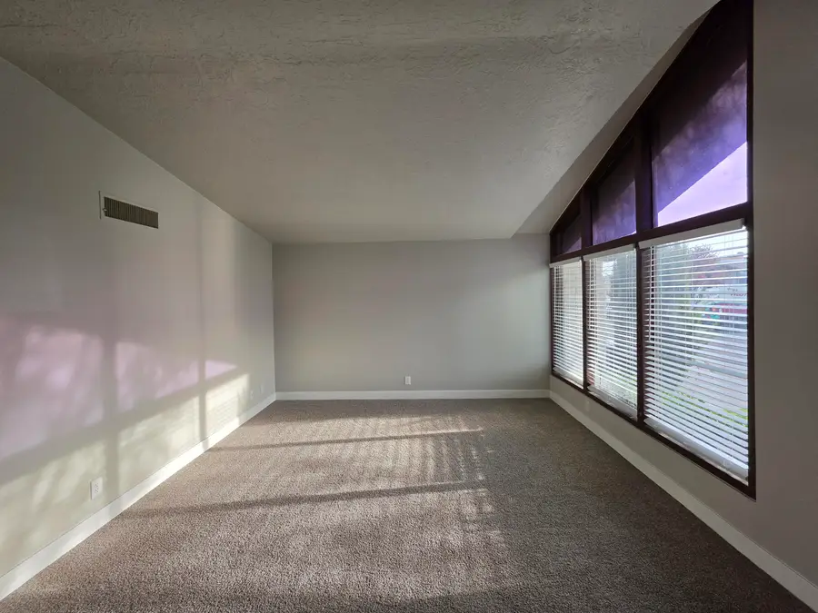 570 S Main St #17, Saint George, UT 84770 - #3