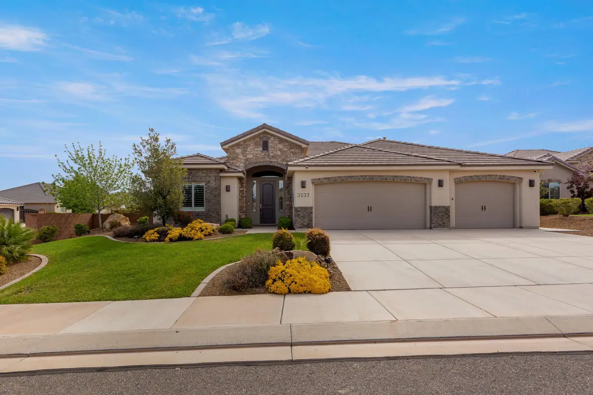 3237 S Tiger Maple Cir, Saint George, UT 84790 - #1