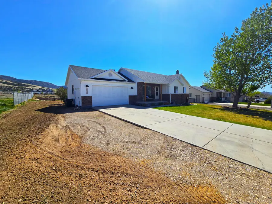 2026 E Saddleback View Dr, Enoch, UT 84721 - #3
