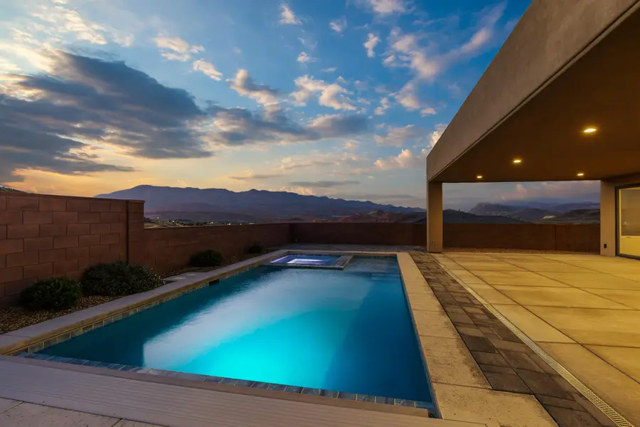 662 S 1800, Hurricane, UT 84737 - #2