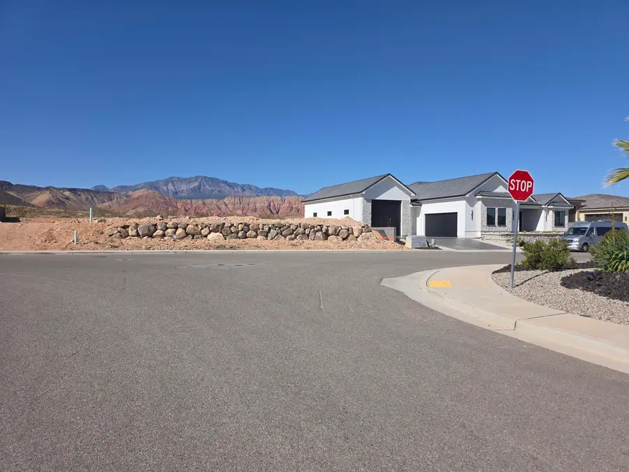 696 Scenario St, Washington, UT 84780 - #2
